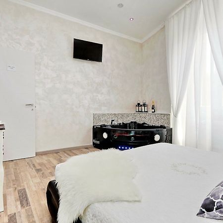 Just Chilling Suite Рим Екстериор снимка